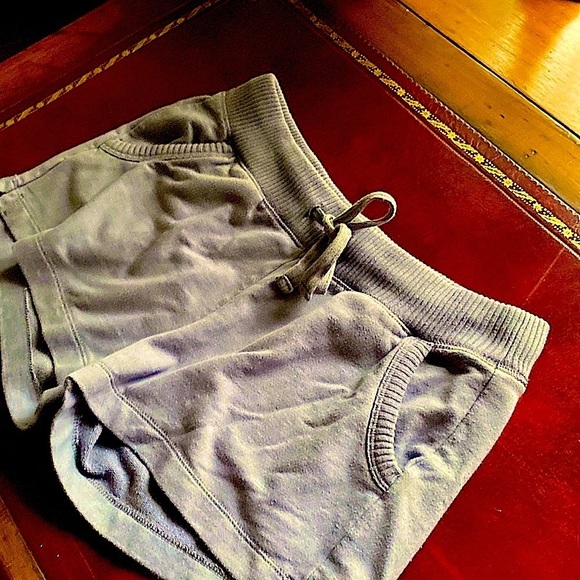 Aerie Pull-On Shorts with Pockets Tie Waistband Purple Grayish Color - Picture 2 of 5